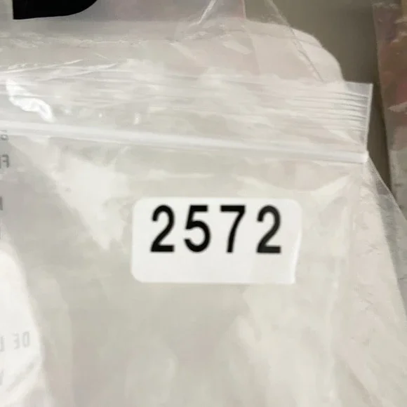 GRLFRND Karolina High Rise Straight Crop Jeans‎ White Frayed Hem Denim Sz 26 NEW - Picture 12 of 12